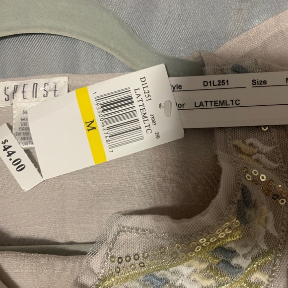 NWT SPENSE TOP FOR WOMEN Sz:M TAN LIGHTWEIGHT SHARK BITE HEM WITH SMALL SLITS - Picture 7 of 7